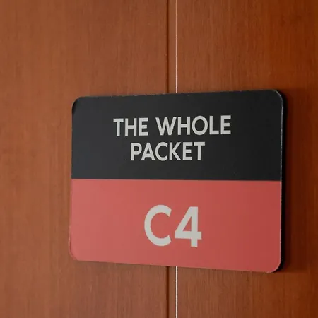 The Whole Packet C4 Center With Parking Apartment Larissa Exterior photo