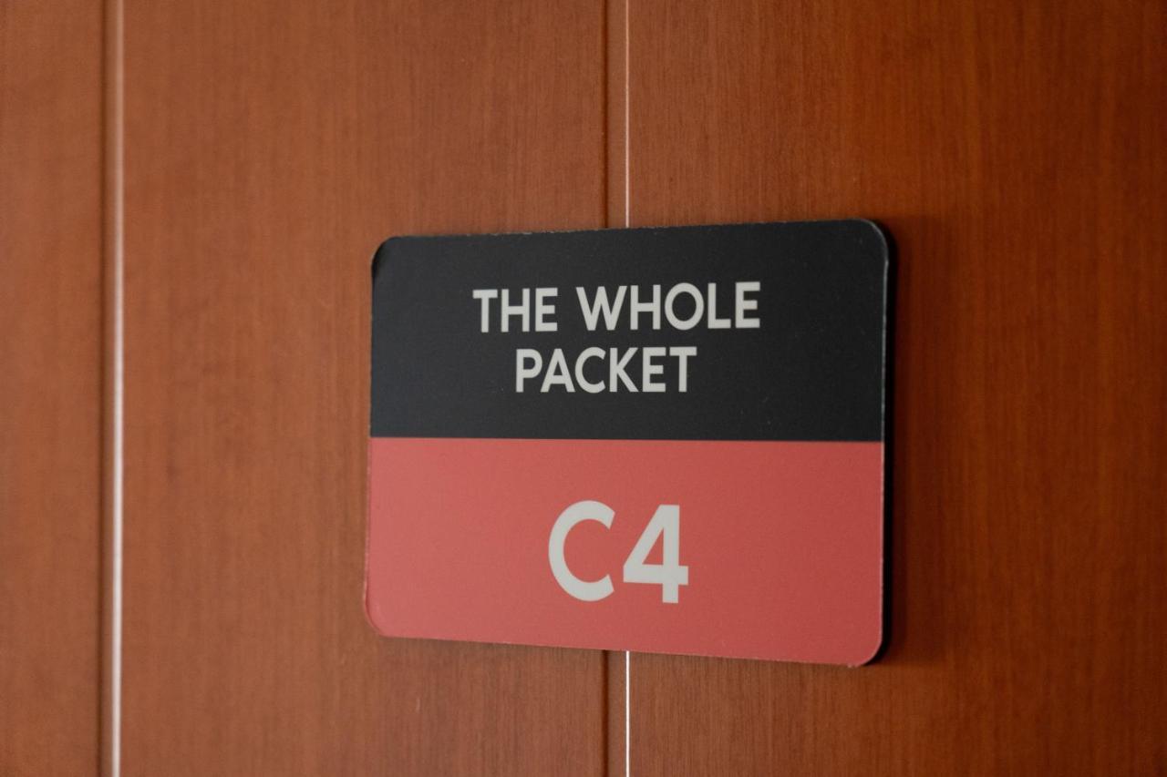 The Whole Packet C4 Center With Parking Apartment Larissa